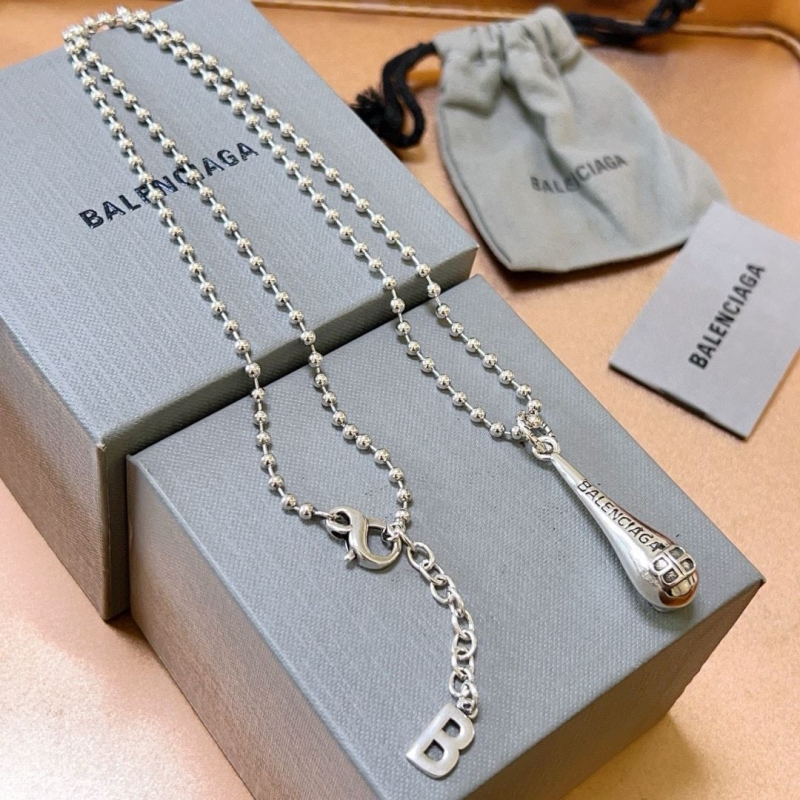 Ba1en*iaga necklaces